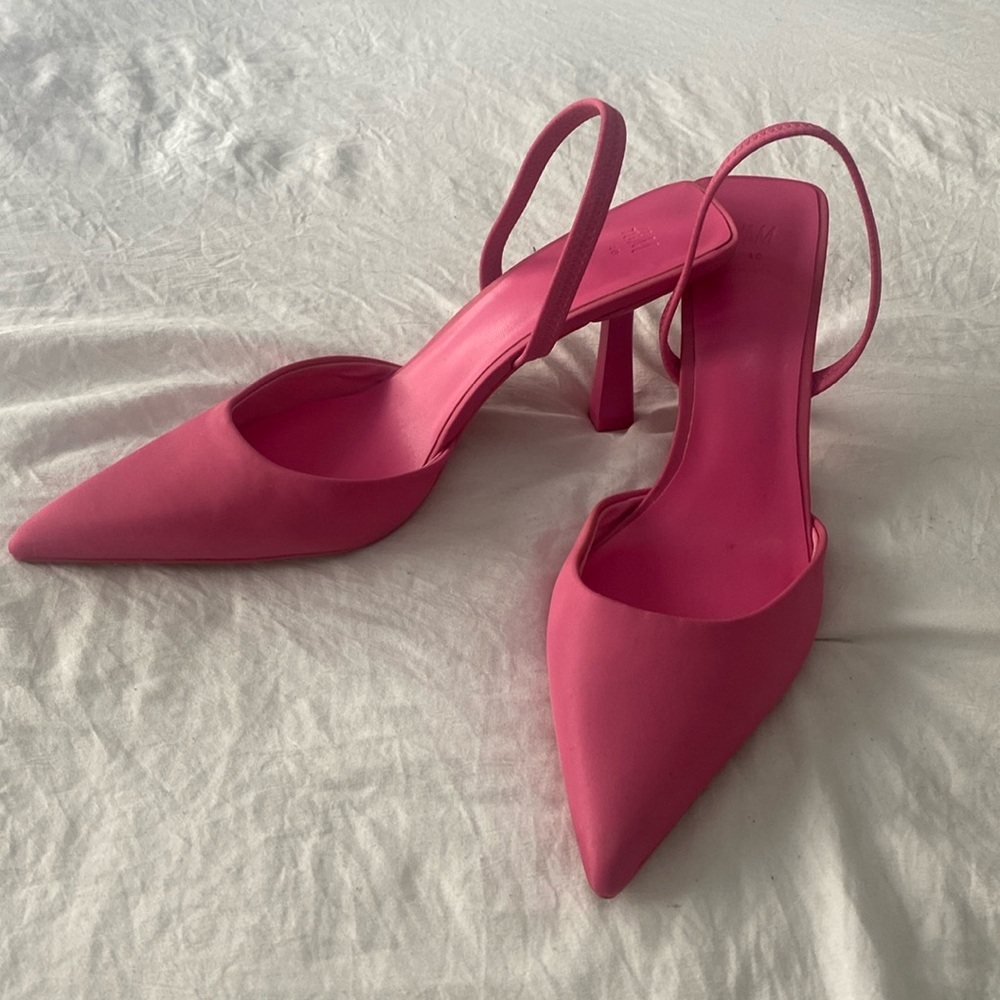 Small pointy heels